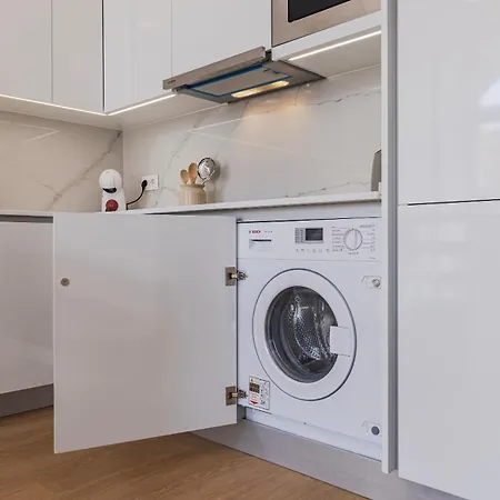 Center 1-bedroom By Lovelystay Apartament Lizbona